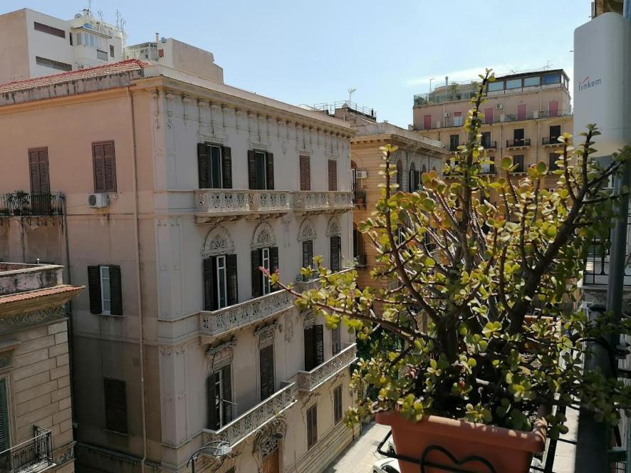 La Casa Di Beatrice Apartment Palermo Exterior photo