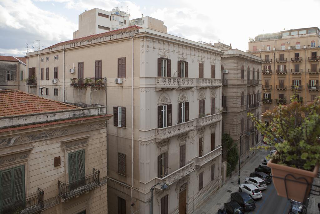 La Casa Di Beatrice Apartment Palermo Exterior photo