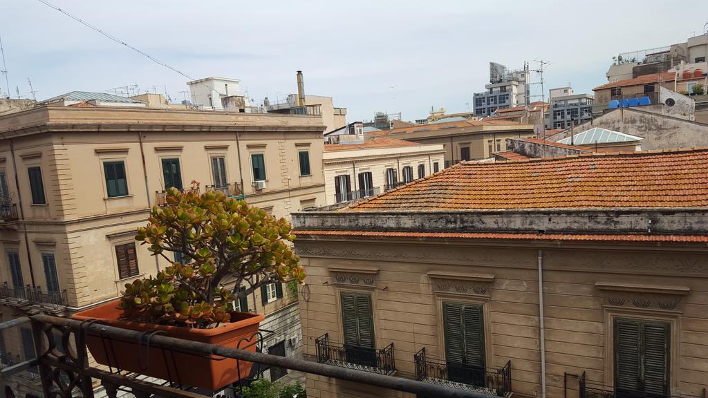 La Casa Di Beatrice Apartment Palermo Exterior photo