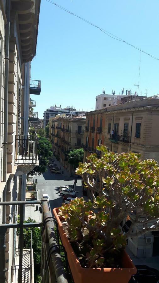 La Casa Di Beatrice Apartment Palermo Exterior photo